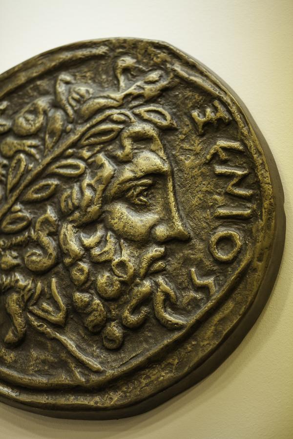 Отель Artemision Афины Экстерьер фото